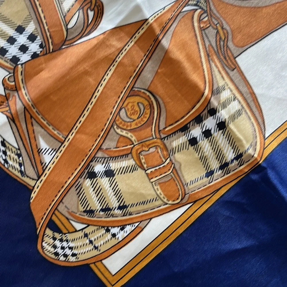 Vintage Elegant Scarf - Picture 6 of 6